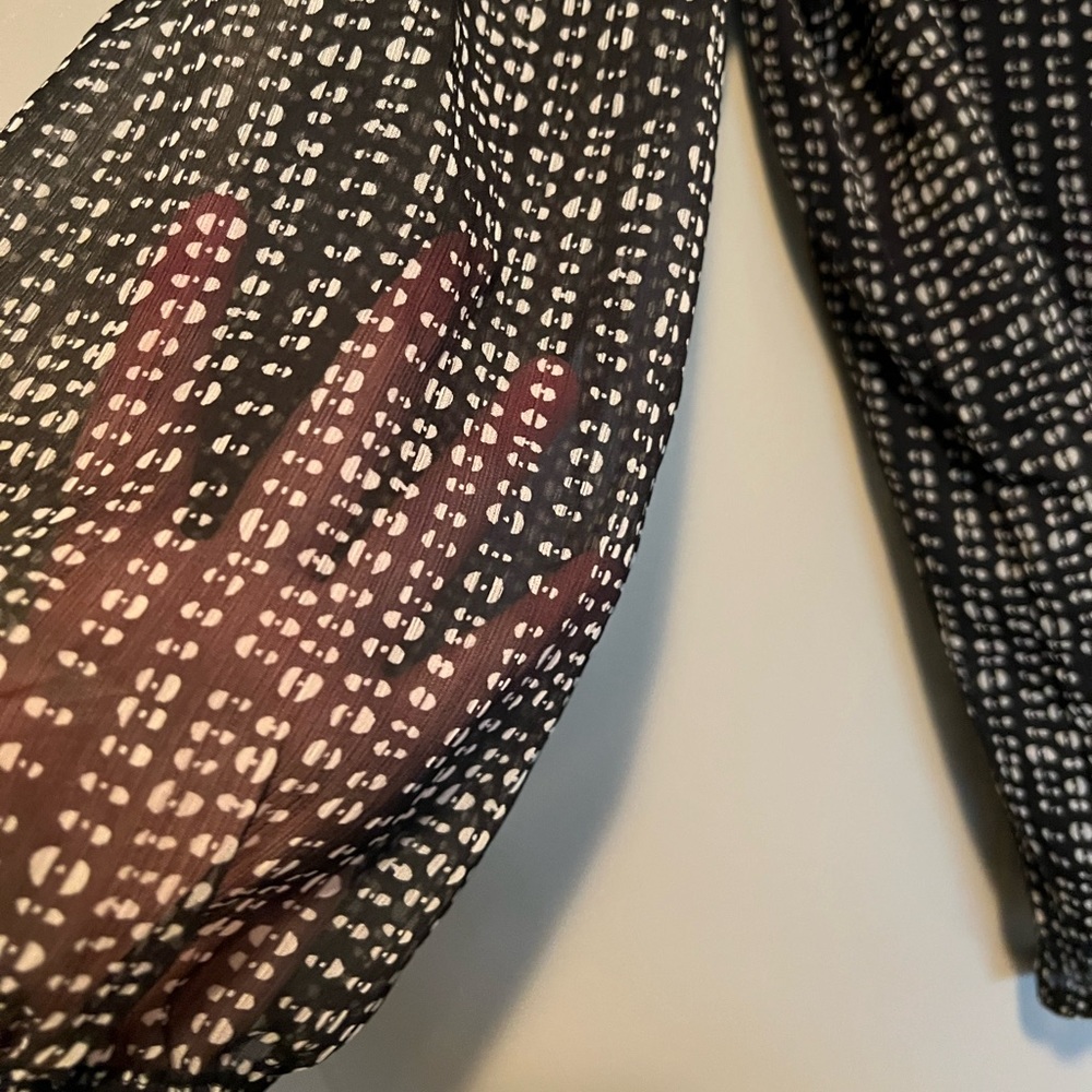 Chiffon blouse - Picture 4 of 6